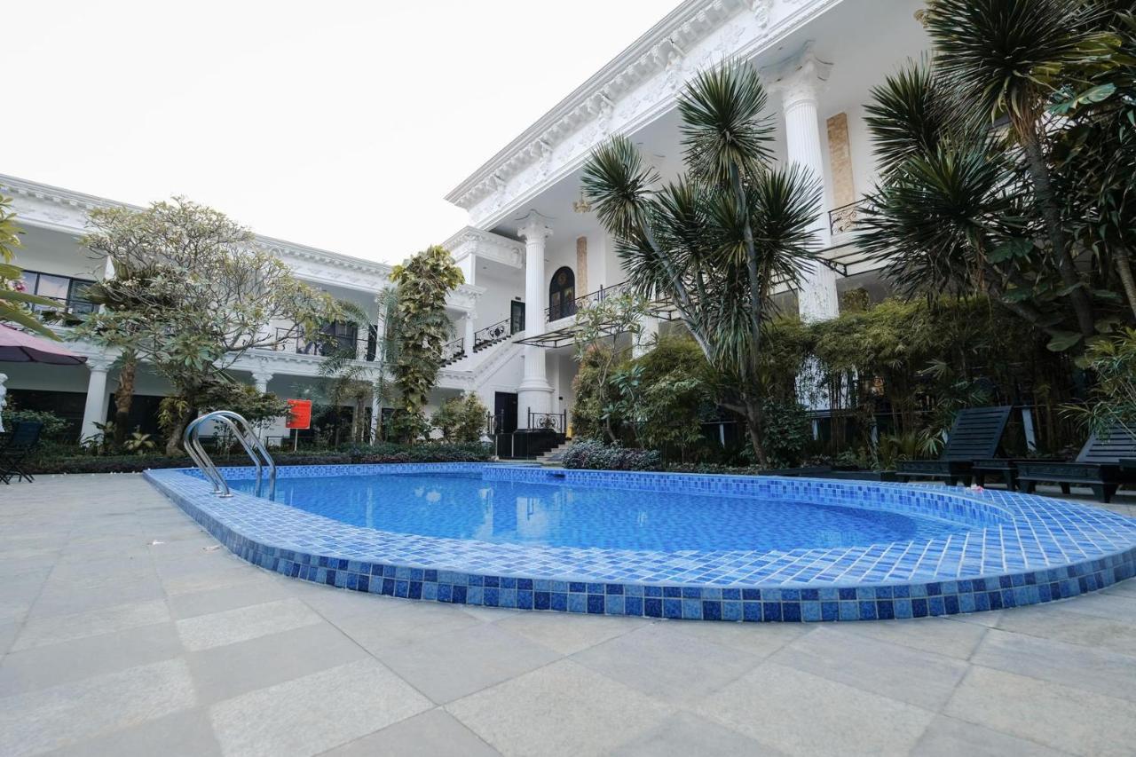 The Grand Palace Hotel Yogyakarta Exterior foto