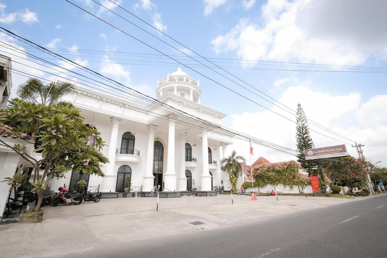 The Grand Palace Hotel Yogyakarta Exterior foto