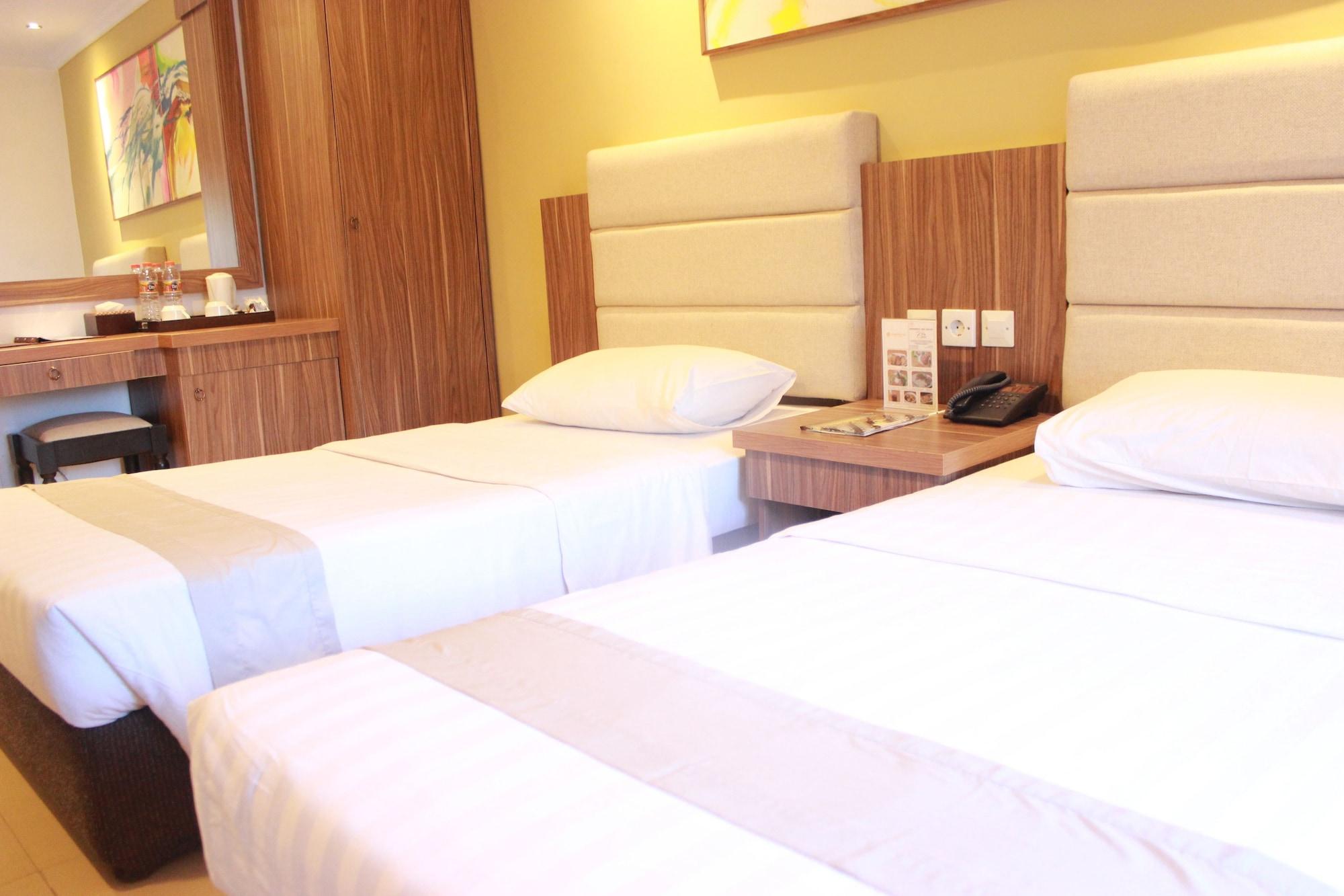 The Grand Palace Hotel Yogyakarta Exterior foto